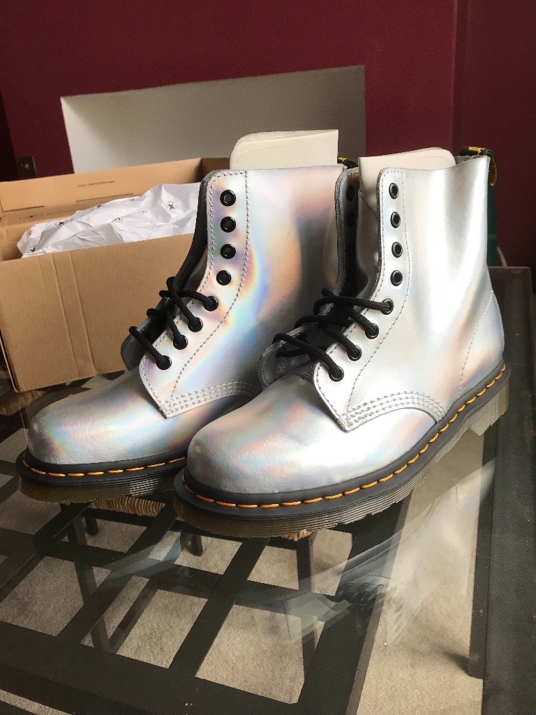 dr martens iced metallic pascal
